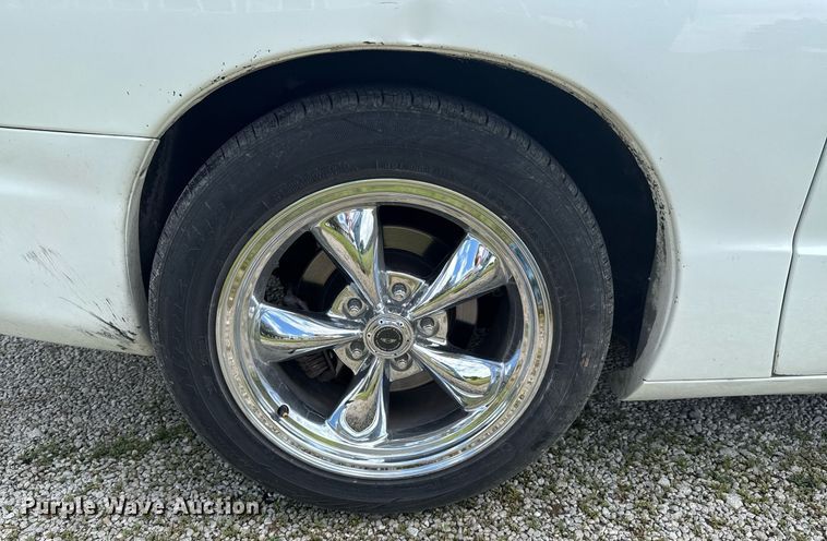 image for item DU9805 1996 Pontiac Firebird 