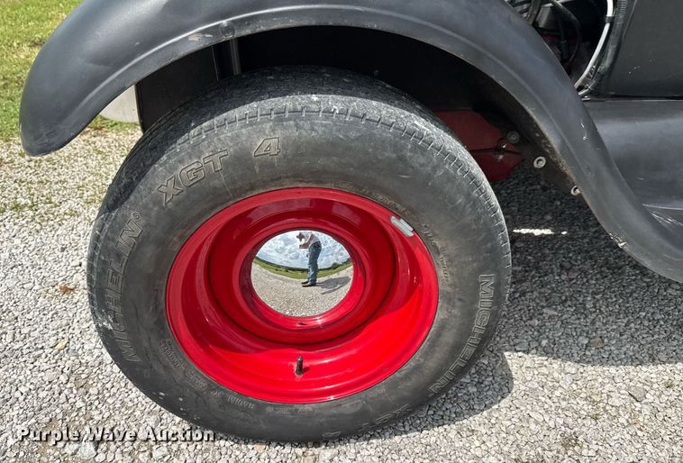 image for item DU9806 1930 Ford Model AA flatbed pickup truck