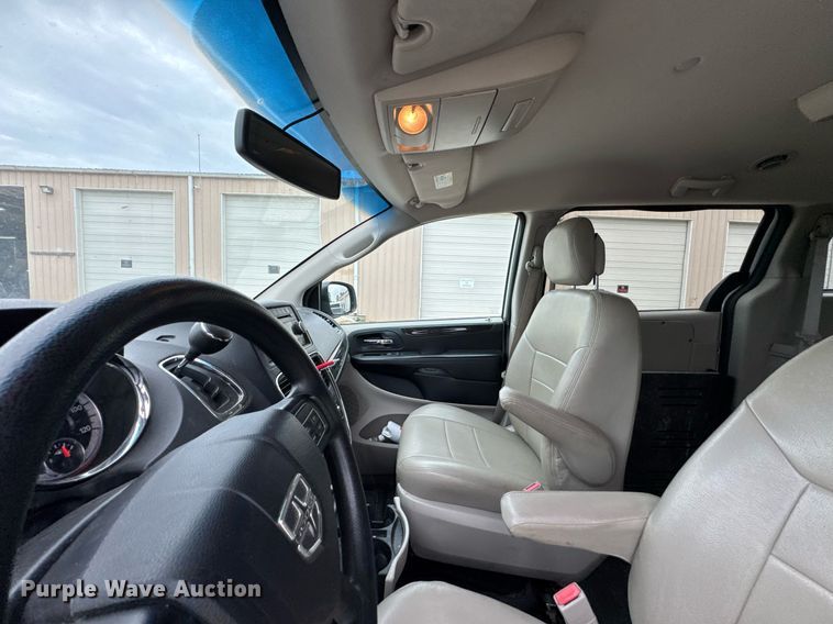 image for item DU9815 2015 Dodge Grand Caravan handicap accessible van