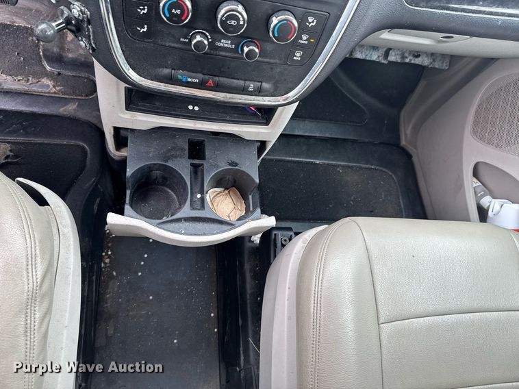 image for item DU9815 2015 Dodge Grand Caravan handicap accessible van