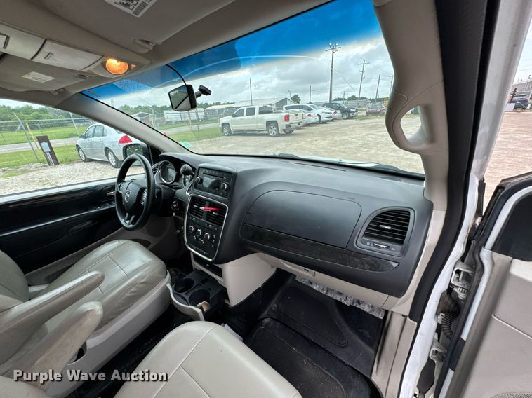 image for item DU9815 2015 Dodge Grand Caravan handicap accessible van