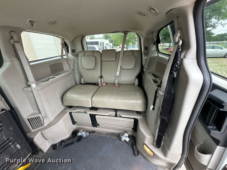 image for item DU9815 2015 Dodge Grand Caravan handicap accessible van