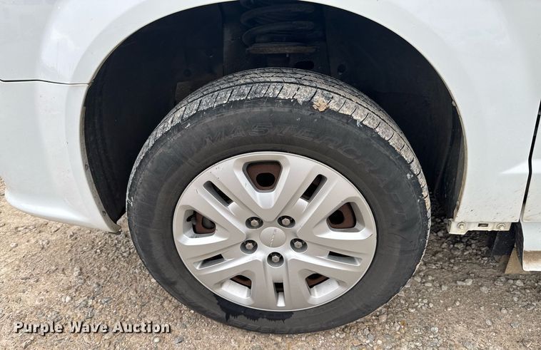 image for item DU9815 2015 Dodge Grand Caravan handicap accessible van