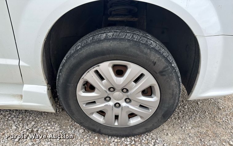 image for item DU9815 2015 Dodge Grand Caravan handicap accessible van