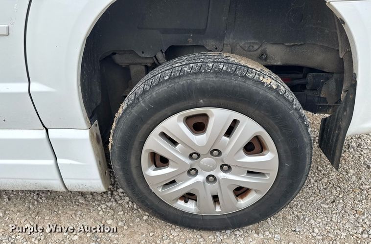 image for item DU9815 2015 Dodge Grand Caravan handicap accessible van