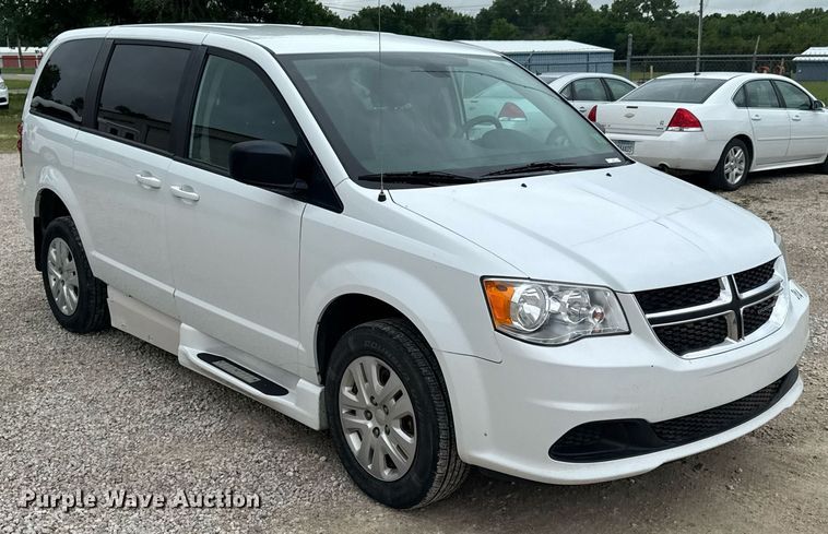 image for item DU9816 2018 Dodge Grand Caravan handicap accessible van