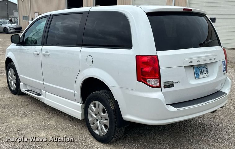 image for item DU9816 2018 Dodge Grand Caravan handicap accessible van