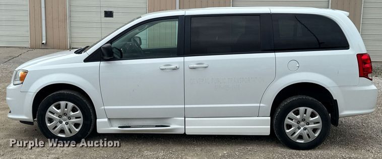 image for item DU9816 2018 Dodge Grand Caravan handicap accessible van
