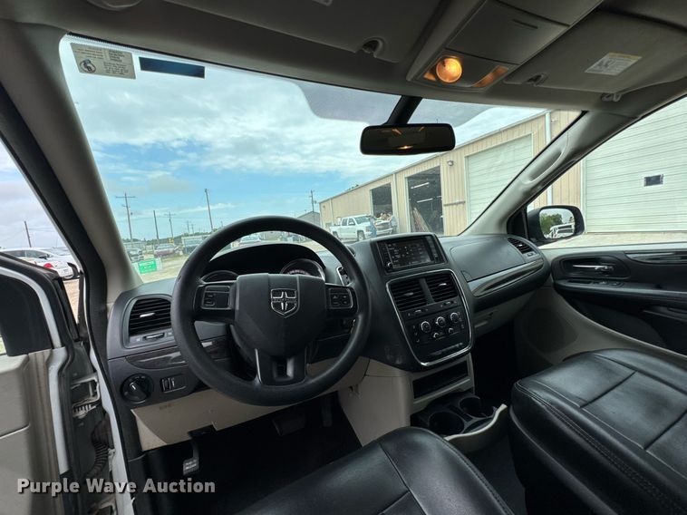 image for item DU9816 2018 Dodge Grand Caravan handicap accessible van