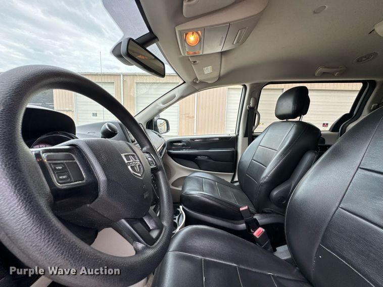 image for item DU9816 2018 Dodge Grand Caravan handicap accessible van