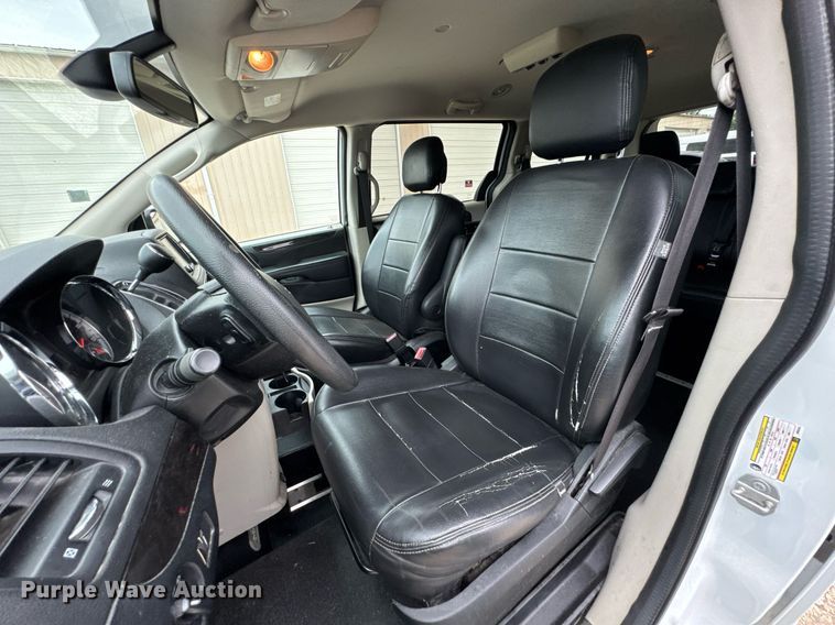 image for item DU9816 2018 Dodge Grand Caravan handicap accessible van