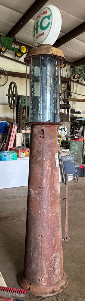 image for item DU9821 Bennett 810 gas pump