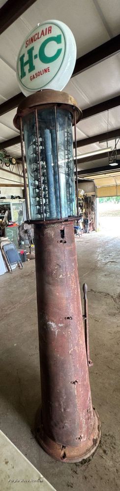 image for item DU9821 Bennett 810 gas pump