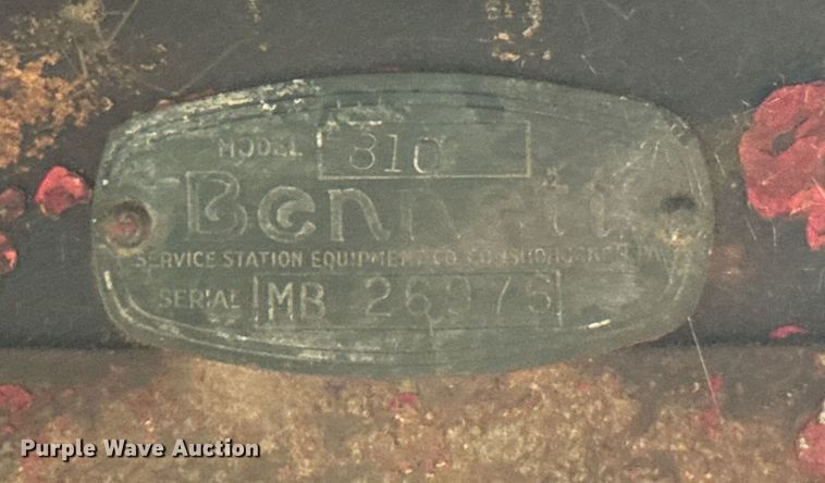 image for item DU9821 Bennett 810 gas pump