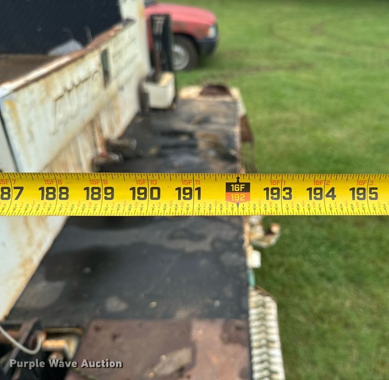 image for item DU9823 2008 International 4400 utility / service truck