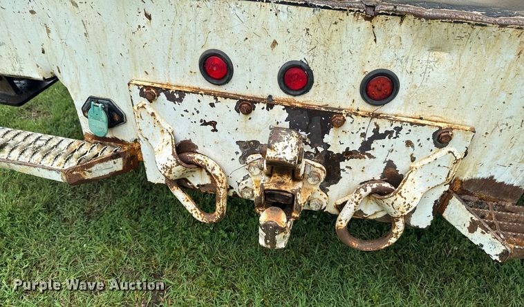 image for item DU9823 2008 International 4400 utility / service truck