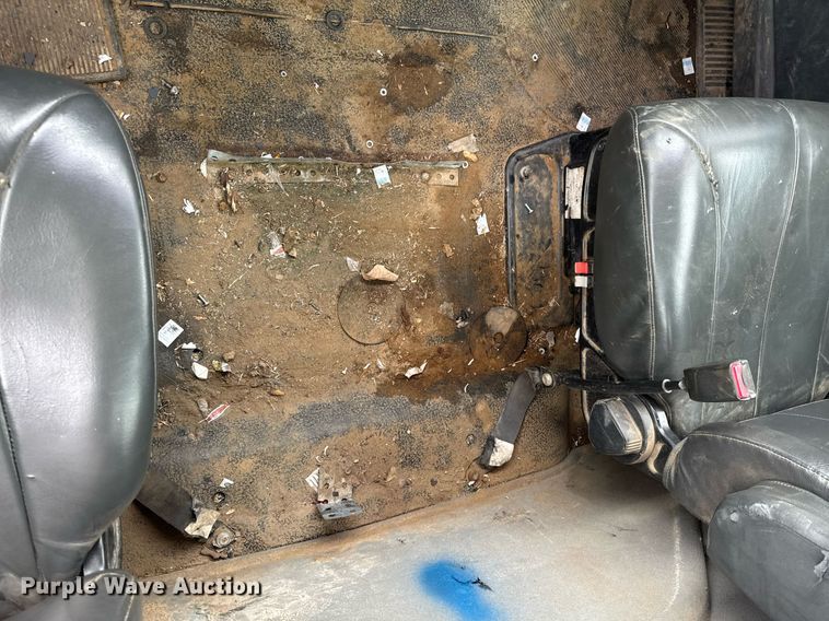 image for item DU9823 2008 International 4400 utility / service truck