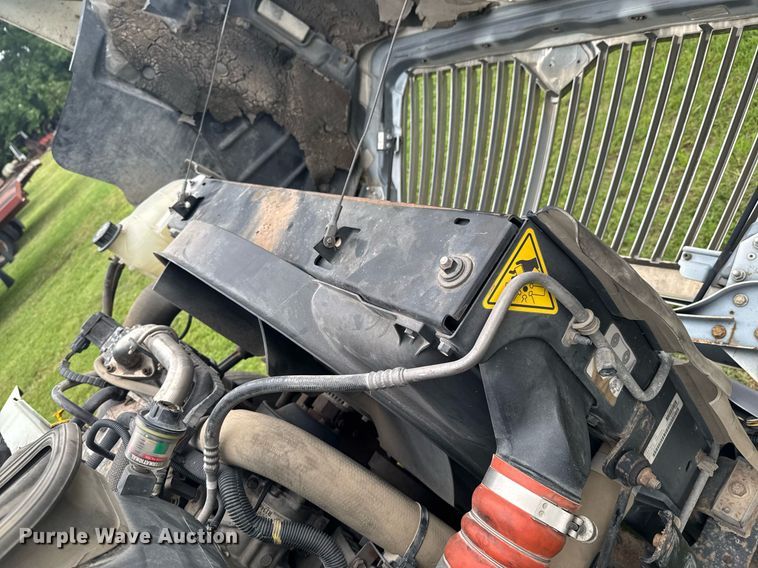 image for item DU9823 2008 International 4400 utility / service truck