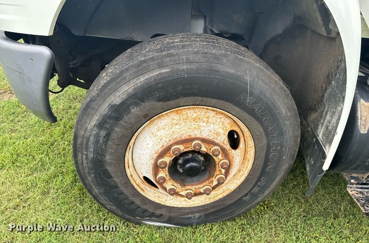 image for item DU9823 2008 International 4400 utility / service truck