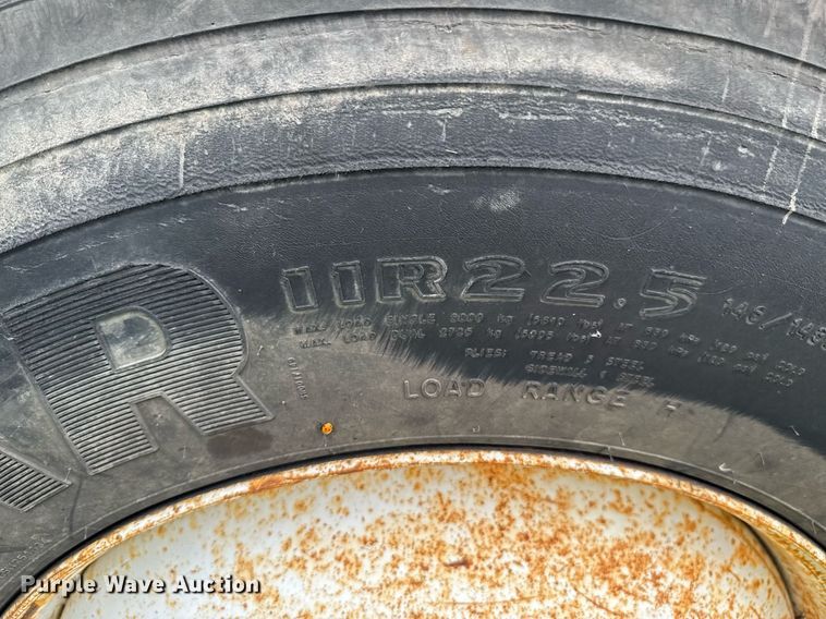 image for item DU9823 2008 International 4400 utility / service truck