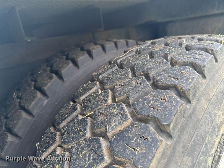 image for item DU9823 2008 International 4400 utility / service truck