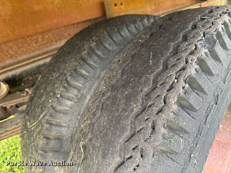 image for item DU9825 International B-162 dump flatbed pickup truck