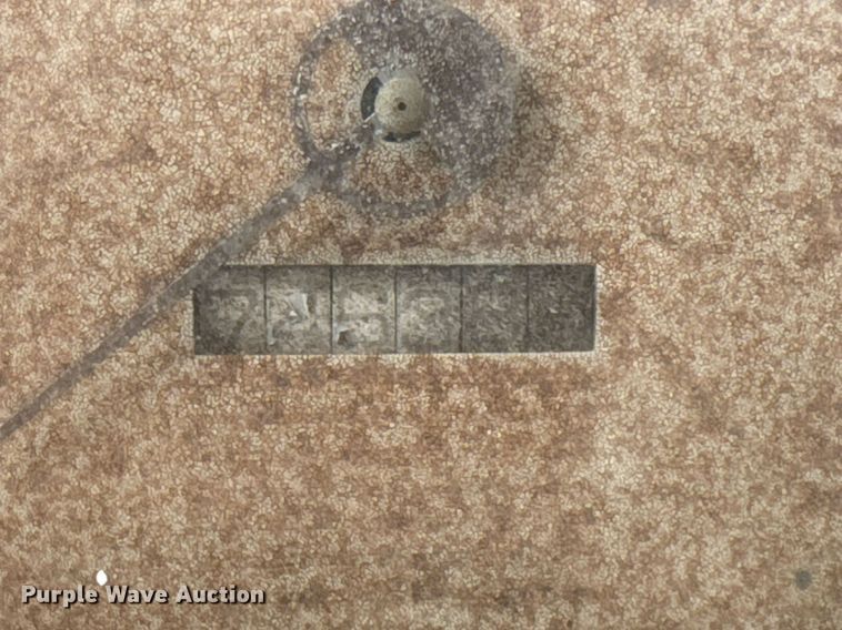 image for item DU9827 International flatbed pickup truck