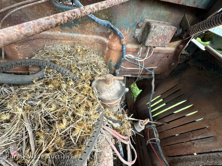 image for item DU9827 International flatbed pickup truck