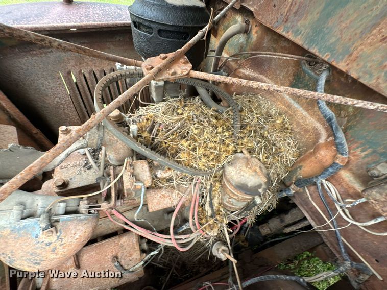 image for item DU9827 International flatbed pickup truck