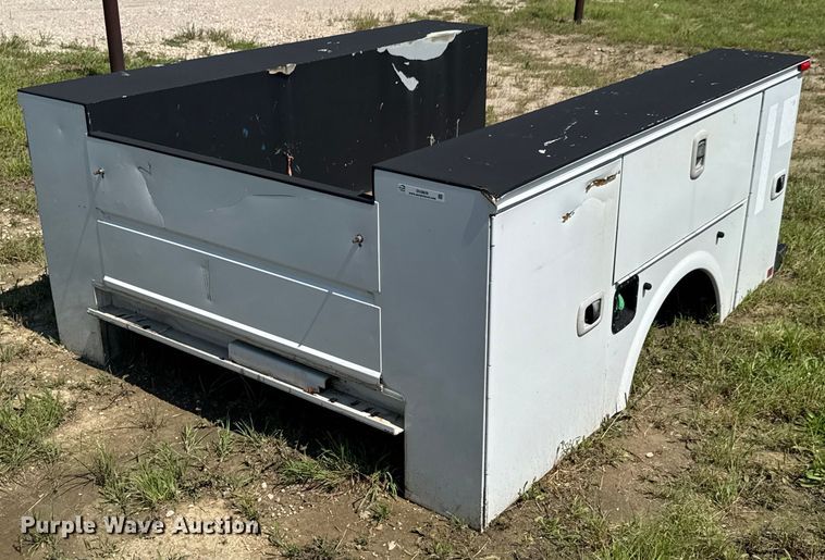 image for item DU9839 Utility bed