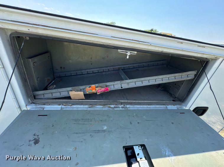 image for item DU9839 Utility bed