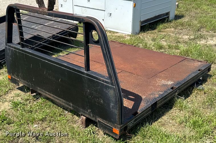 image for item DU9841 Flatbed