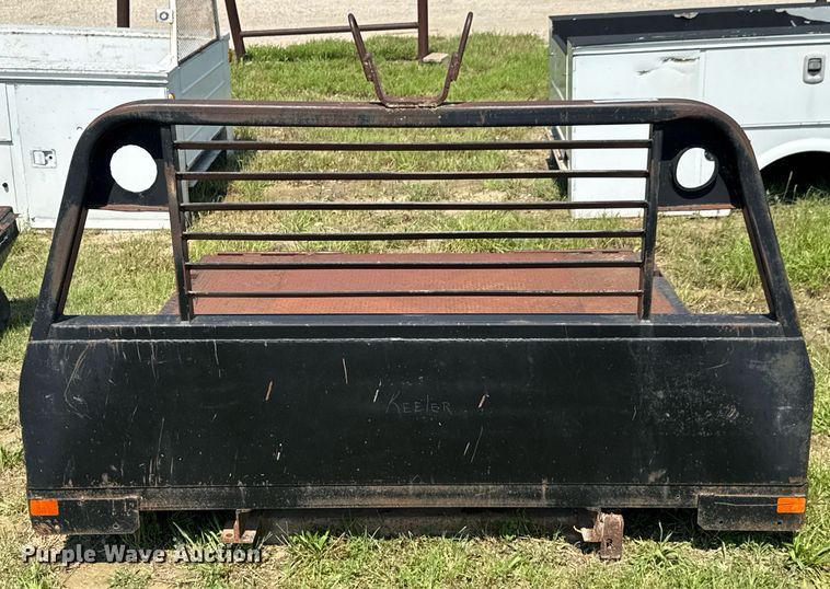 image for item DU9841 Flatbed