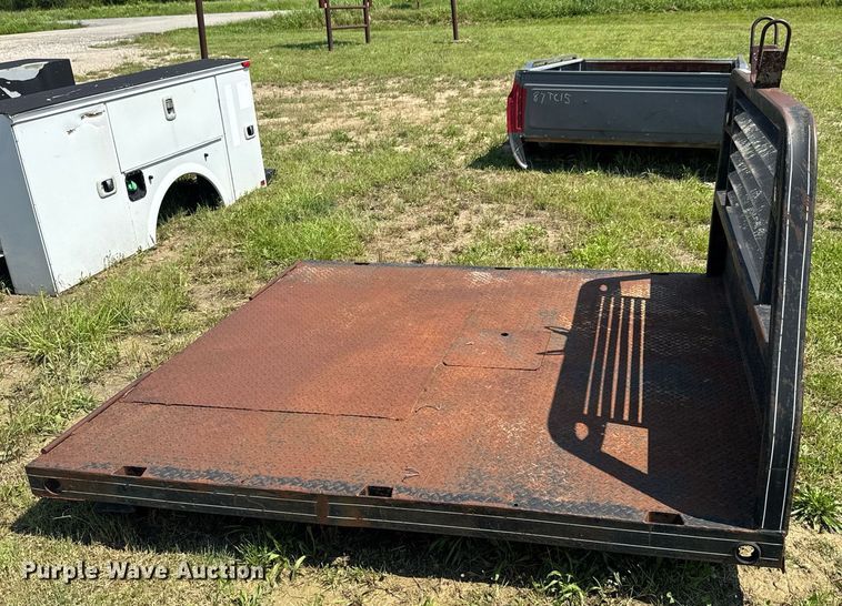 image for item DU9841 Flatbed