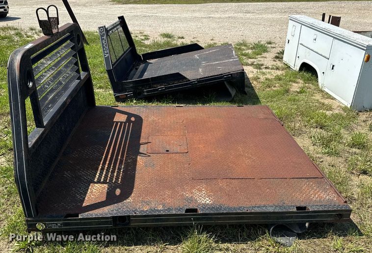 image for item DU9841 Flatbed