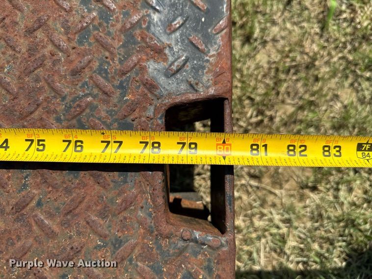 image for item DU9841 Flatbed