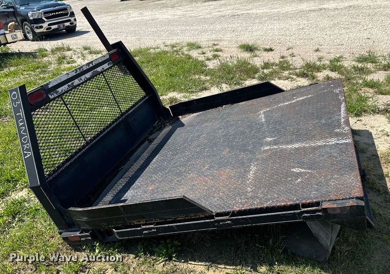 image for item DU9842 Flatbed