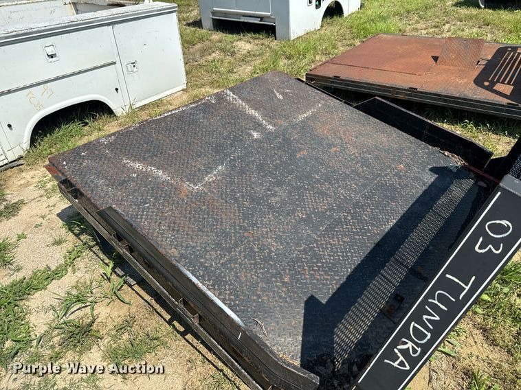 image for item DU9842 Flatbed