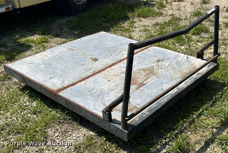 image for item DU9843 Flatbed