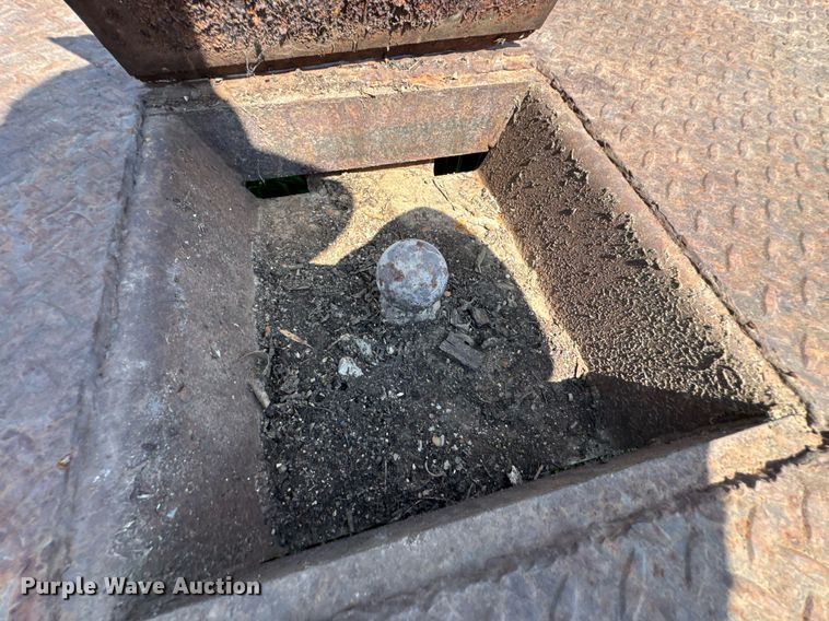 image for item DU9844 Flatbed