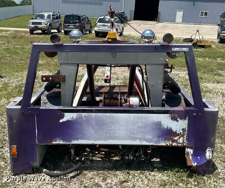 image for item DU9849 Holmes 440 wrecker bed