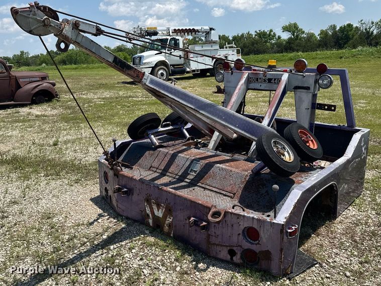 image for item DU9849 Holmes 440 wrecker bed