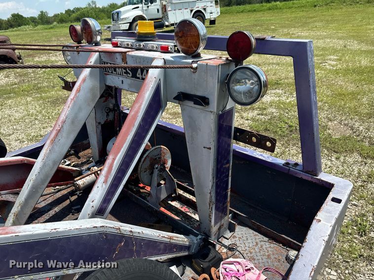 image for item DU9849 Holmes 440 wrecker bed