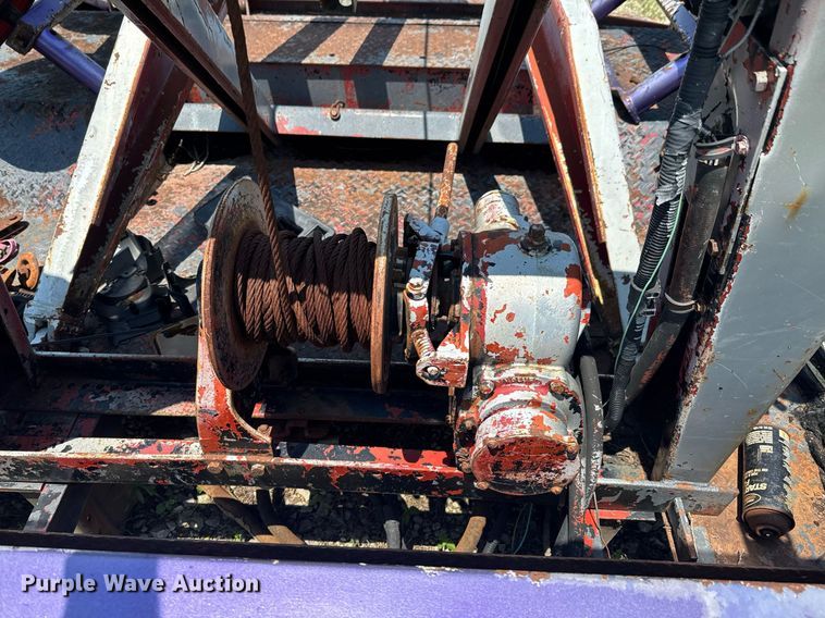 image for item DU9849 Holmes 440 wrecker bed