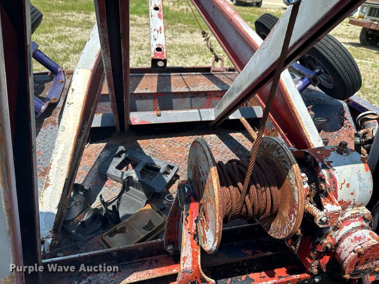 image for item DU9849 Holmes 440 wrecker bed