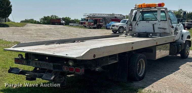 image for item DU9851 1999 GMC C6500 rollback truck