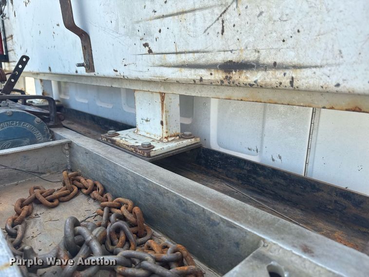 image for item DU9851 1999 GMC C6500 rollback truck