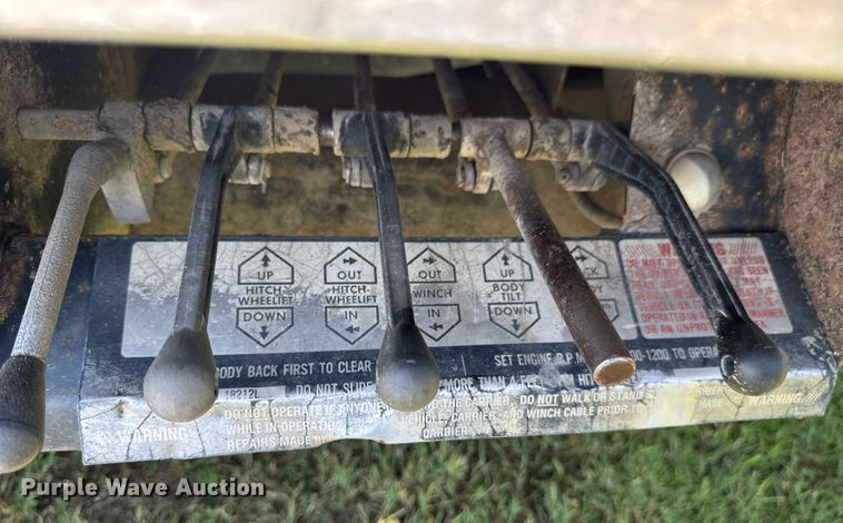 image for item DU9851 1999 GMC C6500 rollback truck