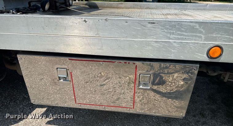 image for item DU9851 1999 GMC C6500 rollback truck