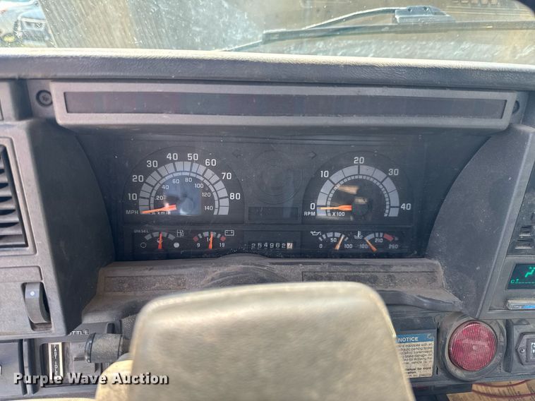 image for item DU9851 1999 GMC C6500 rollback truck